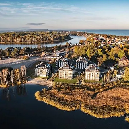 Aesthetic Couples Hideaway By The Coast Dziwnów