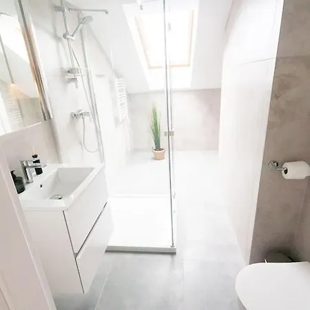 Aesthetic Couples Hideaway By The Coast *